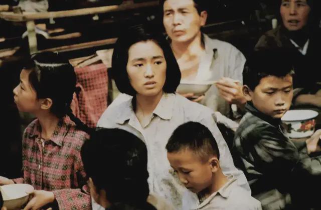 点1994年上映的10部必看经典电影！澳门新葡京app全球影史的超级大年？盘(图3)